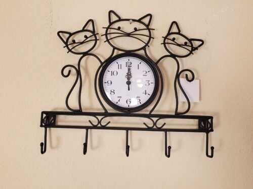 Adorable Cat Kitten Wrought Iron Wall Plaque Quartz Clock with Key Hooks