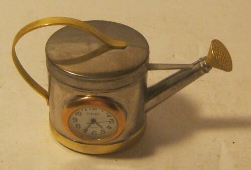 Adorable Miniature TIMEX Watering Can Desk Clock NEW BATTERY!! No Reserve!!
