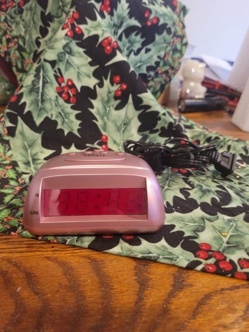 Advanced Travel Alarm Clock Plug Or Battery Operated Metalic Pink