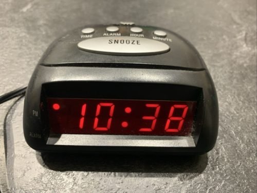 Advance Model 3139 Mini Electric Alarm Clock Black Travel Snooze Basic