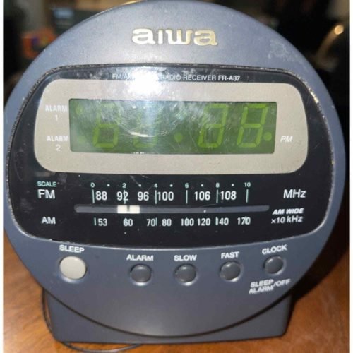 AIWA FM/AM CLOCK RADIO FR-A37U ALARM 120V 60HZ Green LED Tested Works 9V Battery