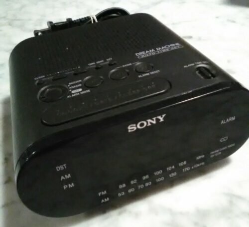 Alarm Clock Sony Dream Machine Auto Time Set Model ICF-C218