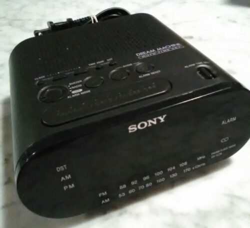 Alarm Clock Sony Dream Machine Auto Time Set Model ICF-C218