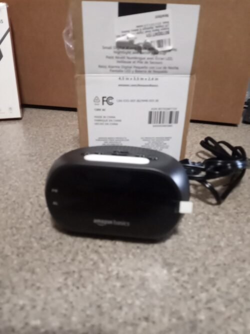 amazon basics Digital Alarm Clock with Nightlight