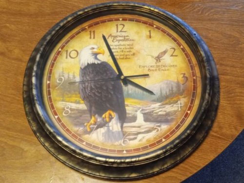 American Expedition 16" Wall Wildlife Clock "BALD EAGLE " Works AA Battery