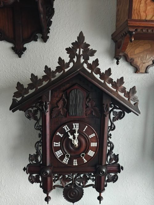 Antique Black Forest 2 horn 3 note trumpeter cuckoo clock