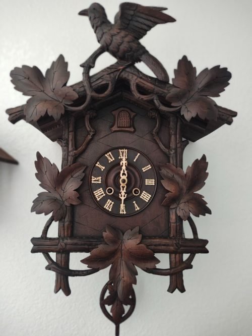ANTIQUE GERMAN EXTRA LARGE BLACK FOREST 8 DAY BRASS FUZEE CUCKOO CLOCK