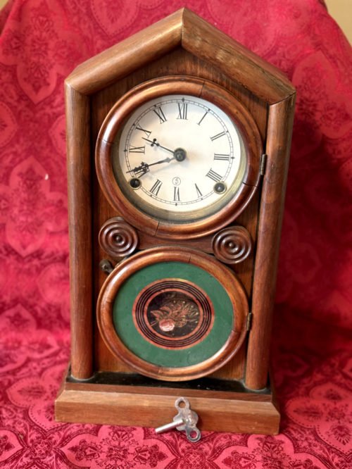 ANTIQUE INGRAHAM VENETIAN "FIGURE 8" MANTLE CLOCK 8 DAY FAMILY ESTATE