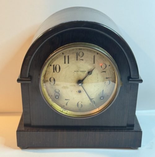Antique Rival Seth Thomas Mantle clock Tested Working Key And Pendulum Included￼