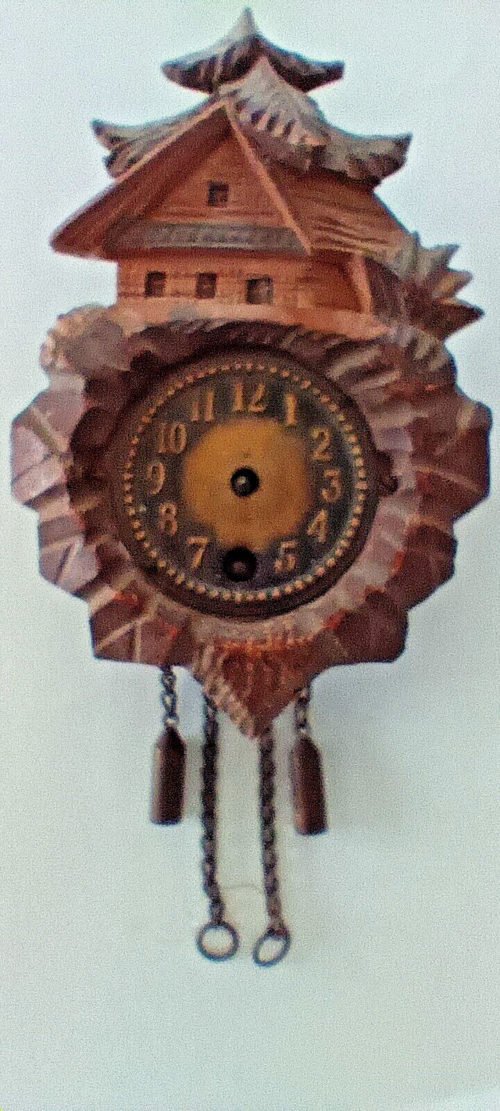 ANTIQUE SMALL KITCHEN GERMAN CUCKOO CLOCK TO RESTORE