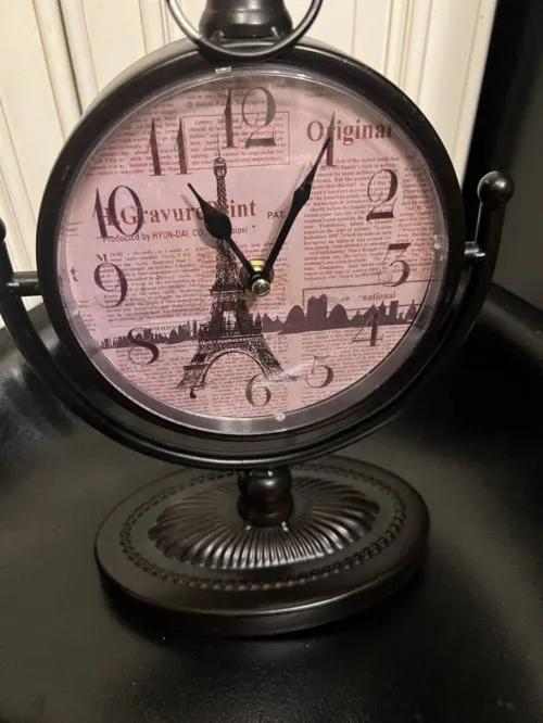 Battery Operated Eiffel Tower Paris France Table Clock AA Quartz 2