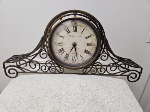 Battery Operated Mantel Clock