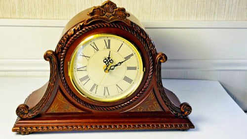 Beautiful Hermle Mantel Clock - Quartz Battery Operated