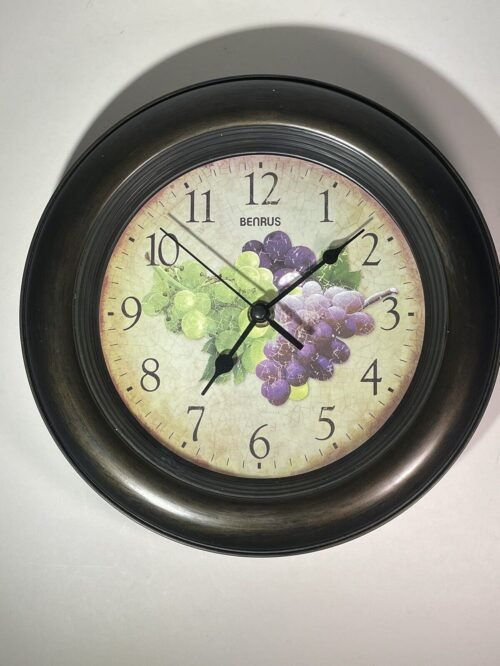 Benrus Battery Kitchen Wall Clock 9” Round Metal Hands Grapes Grapevine