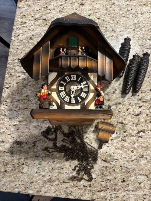 Black Forest Cuckoo clock, 1-Day, Musical Motion Dancers (needs work)***