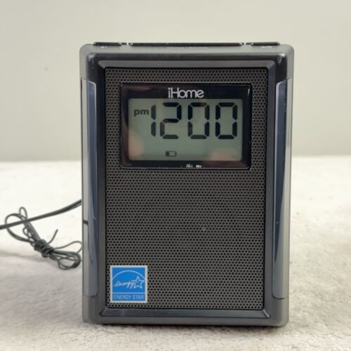 Black iHome iP40 Docking Alarm Clock Radio For iPhone Or iPod Energy Star 5.5" H