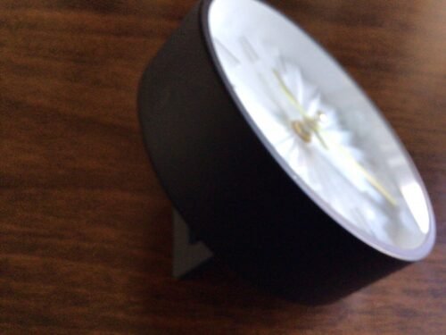 Black White Round Modern Table Clock