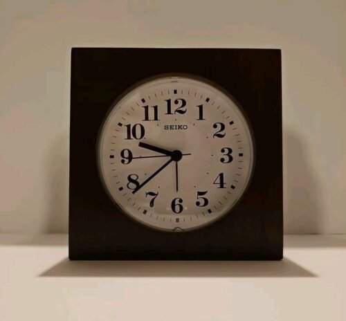Brand New Seiko Tea Wood Analog Desk Alarm Clock Modern Modernism KR501B Japan
