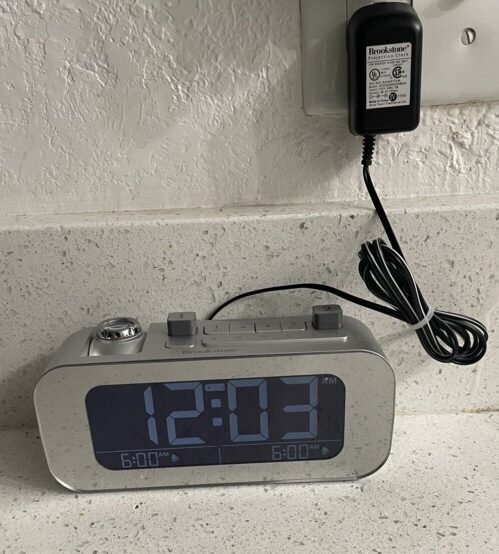 Brookstone Timesmart Electronic Dual Alarm Projection Clock Mod# 650218 Tested.