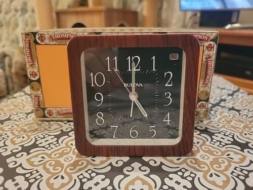 Bulova B1870 Manor Clock. Missing Battery Cover. Works Good.