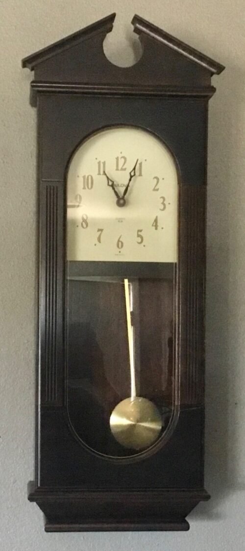 Bulova Chiming Wall Clock Quartz Movement! Works and Looks Great! Free Shipping!