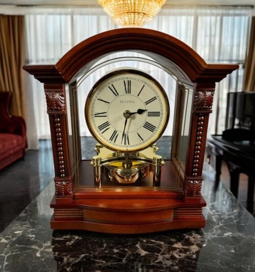 BULOVA Mantel Clock - THE Bardwell Clock B1987 Antique Walnut Finish - Read