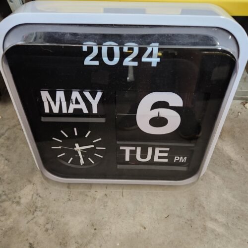 Calendar Clock Auto Flip Wall Clock Think Geek Black White Retro Style 17"x17"