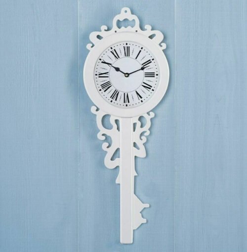 Christmas Gifts for Mom Grandma Aunt Wall Clock Old-Fashioned Wooden Key Shaped