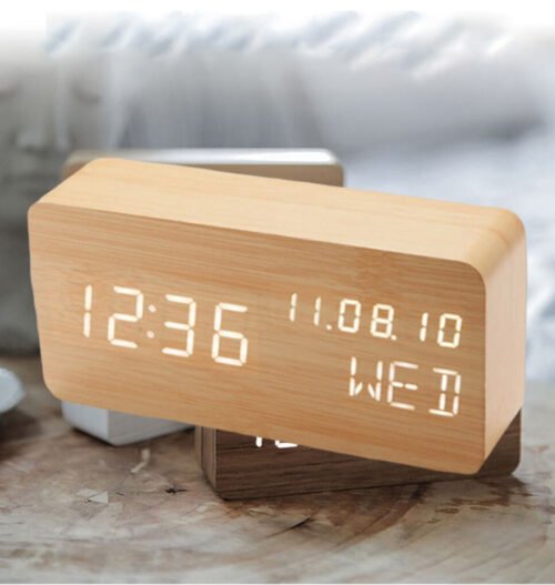 Clock Wood Digital Alarm Time Date(MM/ DD/ YY) Day of The Week Temperature Desk