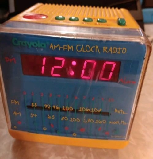 Crayola AM - FM Alarm Clock Radio Cube Work Great! Model# 1217, RARE!