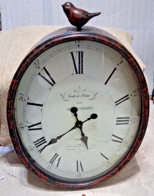 CREATIVE CO-OP OVAL METAL WALL CLOCK WITH BIRD 25" IN HEIGHT