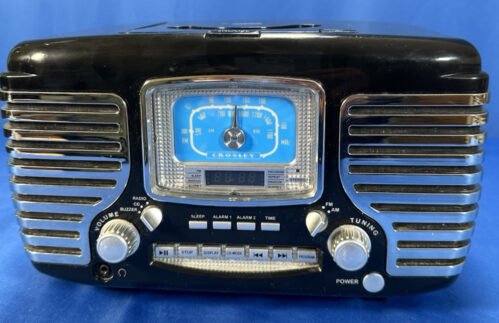 CROSLEY COSAIR CR612-BK DIGITAL DUAL ALARM CLOCK/CD PLAYER/AM/FM RADIO - BLACK