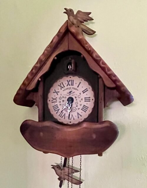 Cuckoo Clock, American Cuckoo Clock CO (1967) 8 Day with Birds Works perfectly
