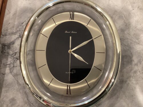Daniel Dakota Wall Clock Beautiful Contemporary Oval Shape 12” Tall—Working