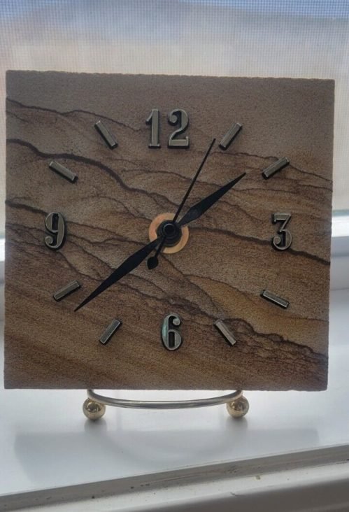 Desert Sandscapes Desk Clock Battery Operated Beautiful Natural Sandstone 5"squa
