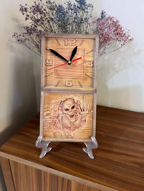 Designer Unique Hand Made Wooden Desk Clock Scull Picture On Stand Vintage Gift