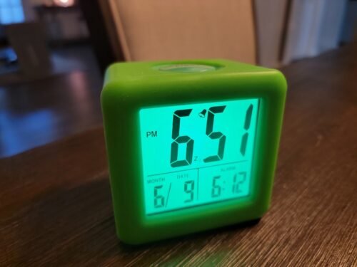 Digital Alarm Clock w/ Snooze & Night Light Green 3x3 Cube