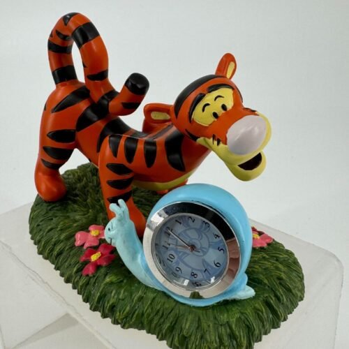 Disney Do You Bounce Too Tigger Winnie the Pooh Figurine Snail Desk Clock