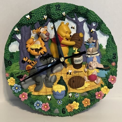 Disney Winnie The Pooh Wall Clock Collectible Picnic 3D Tigger Eeyore Piglet Roo