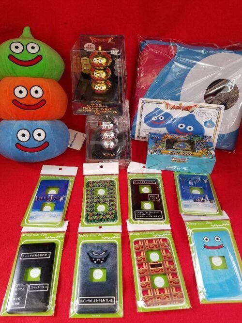 Dragon Quest goods collection: stuffed toys, solar-powered alarm clocks, etc.