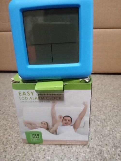 Easy Setting LCD Alarm Clock w/snooze & silicone cover