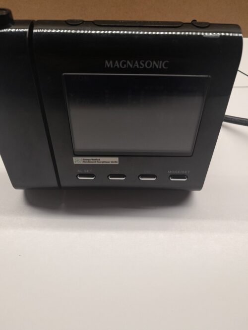 Electrohome Eaac601 Projection Alarm Clock With Am Fm Radio Digital