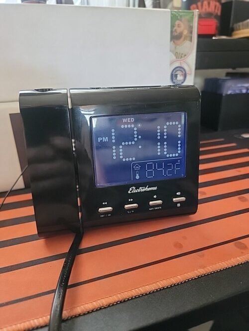 Electrohome EAAC601 Projection AM/FM Dual Alarm Clock Radio Tested all Working