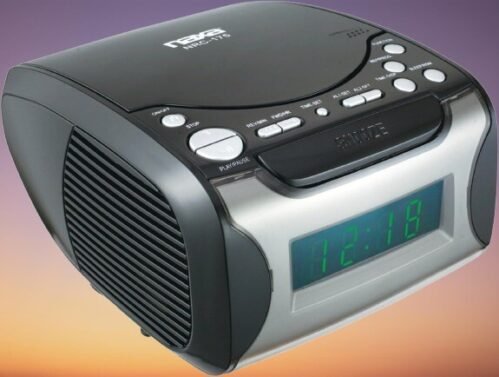 Electronics Digital Alarm Clock Tuning AM/FM Radio and CD Player , Black Lacquer