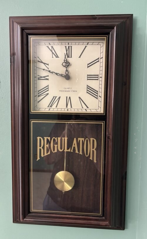 Elgin Regulator Quartz Chiming Wall Clock With Swinging Pendulum - Works/Video