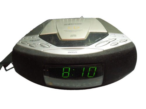 Emerson CD AM/FM Stereo Clock Radio Dual Alarm model CKD9908