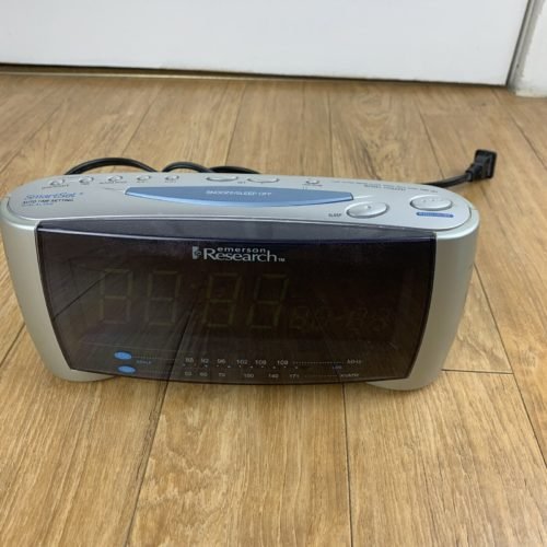 Emerson Research SmartSet Dual Alarm Clock Radio Silver CKS2237