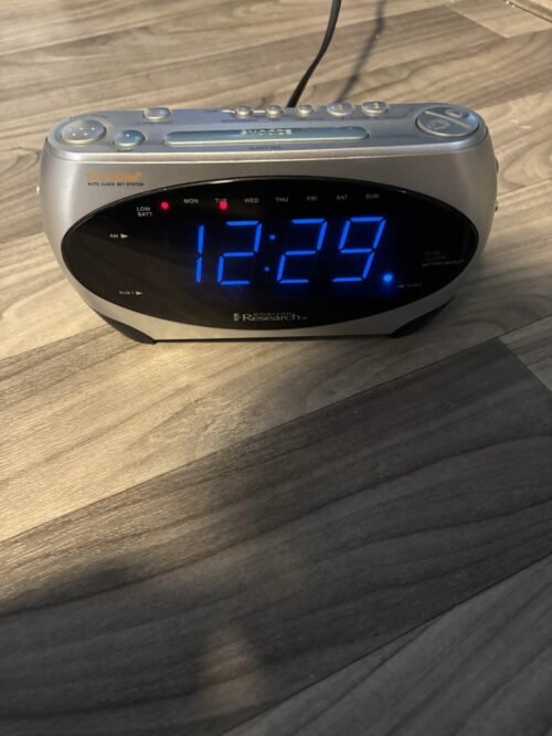 Emerson Research Smart Set Electric Clock AM/FM Radio Dual Alarm CKS1862 Tested