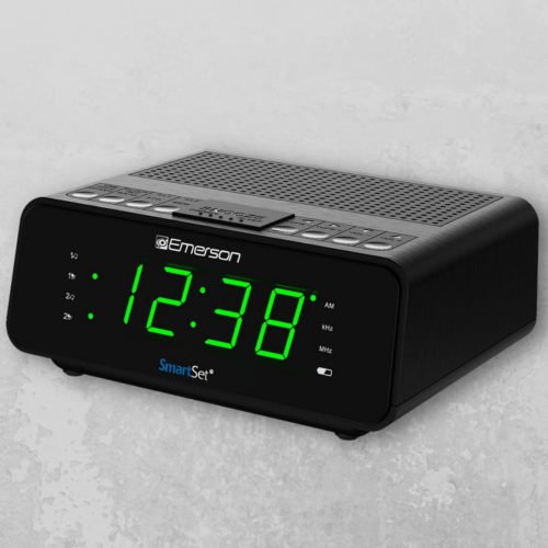 Emerson SmartSet Alarm Clock Radio with AM/FM Radio, Dimmer, Sleep Timer and .9"