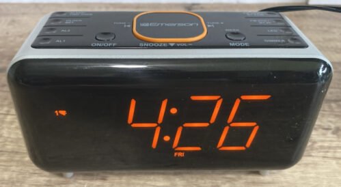 Emerson Smartset Alarm Clock Radio with Bluetooth Speaker, USB Charging